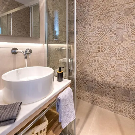 2br White Gea With Private Pool No01 דירה